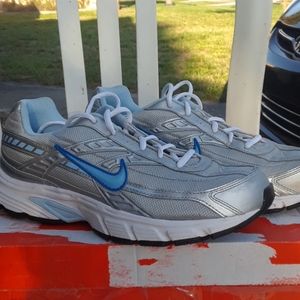 Nike Initiator shoes